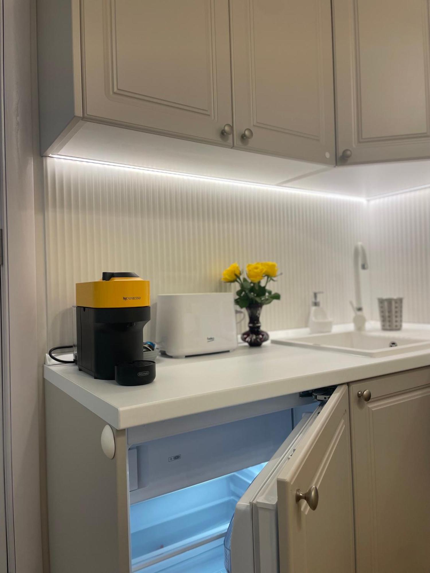 Studio Alice Romana Square Appartement Boekarest Buitenkant foto